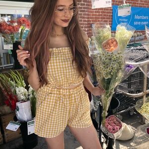 Romwe yellow 2 piece set Size S